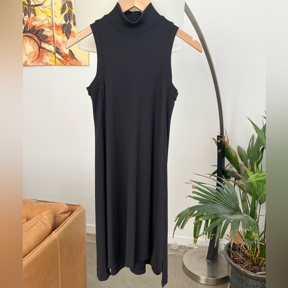 Lululemon Gone for the Week Dress - Picture 4 of 7